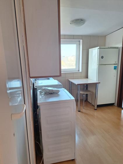 Apartament cu 2 camere decomandat în Brâncoveanu