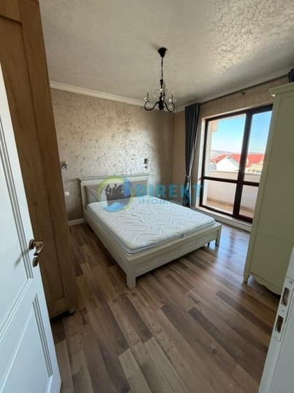 Penthouse cu 4 camere în Independenței