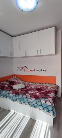 Apartament cu 5 camere semidecomandat, mobilat în Mănăștur