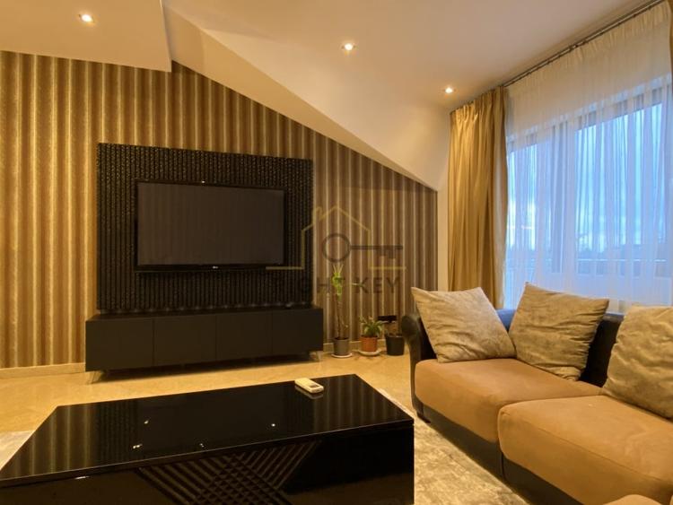 Apartament cu 3 camere decomandat, mobilat în Mărgeanului