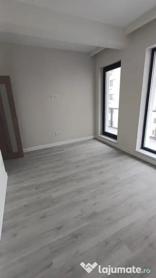 Apartament cu 2 camere decomandat în Tomis Plus