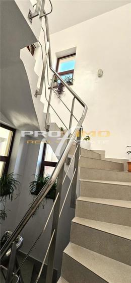 Apartament 3 camere intr o vila P 2E cu cate un apartament p - 10