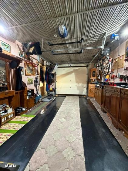 Casă cu 4 camere în Exterior Vest