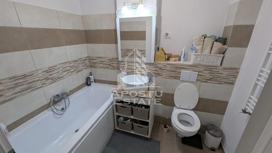 Apartament cu 3 camere decomandat, mobilat în Dâmbovița