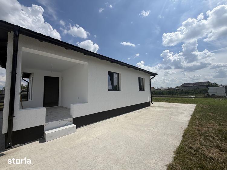 Casă cu 3 camere cu Teren 350 Mp în Central