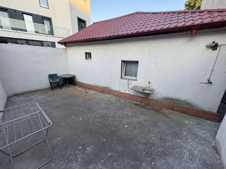 Casă individuală cu 3 camere cu Canalizare în Faleza Nord