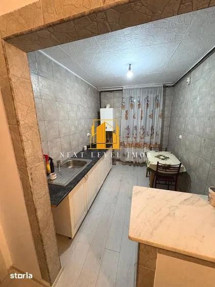 Apartament cu 2 camere semidecomandat în Craiovei
