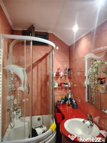 Apartament cu 2 camere semidecomandat în Boldești