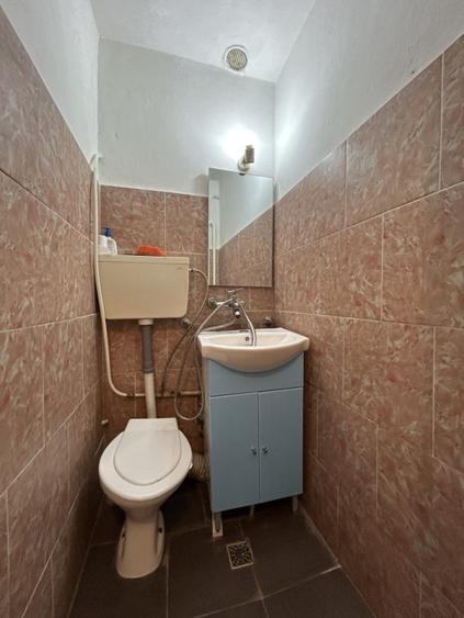 Apartament cu 2 camere nedecomandat, mobilat în P-ța Doina