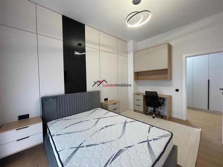 Apartament cu 3 camere decomandat, mobilat în Florești