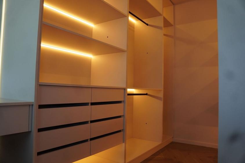 Apartament cu 3 camere în Unirii