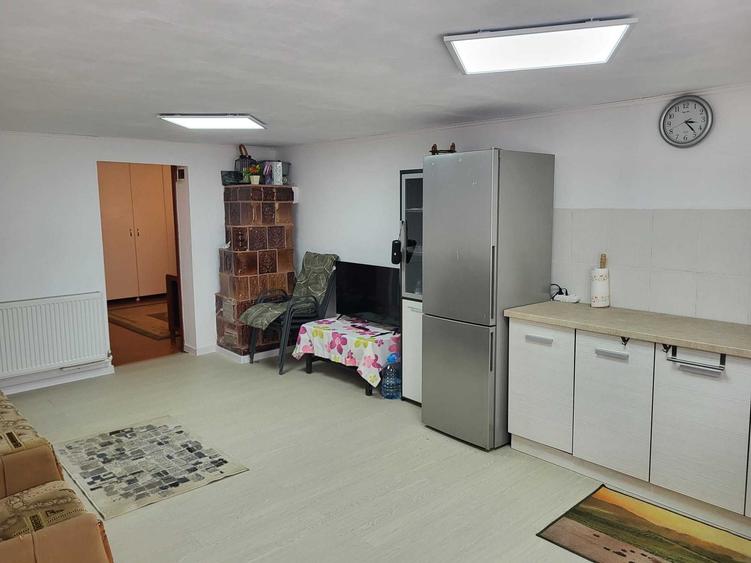 Casă cu 3 camere în Central