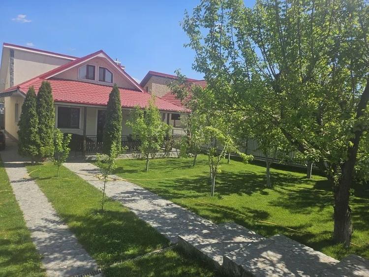 Casă individuală cu 5 camere cu Canalizare în Tulucești