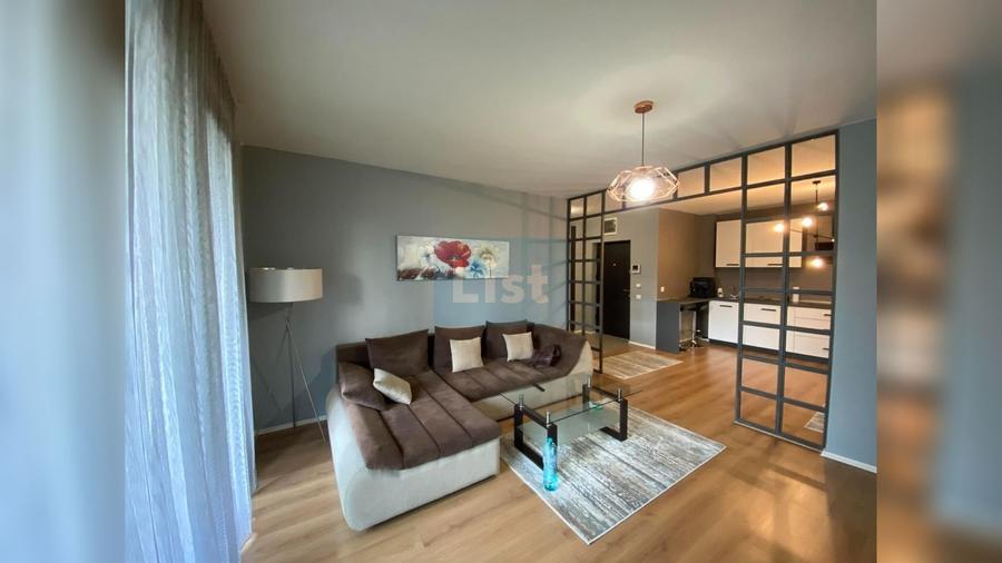 Apartament cu 3 camere semidecomandat în Gheorgheni