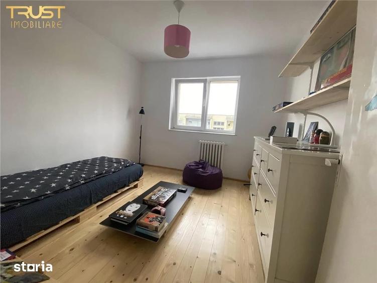 Apartament cu 4 camere decomandat în Grigorescu