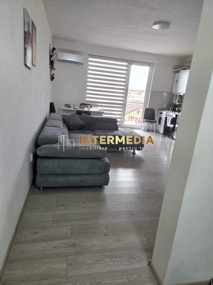 Apartament cu 3 camere decomandat, mobilat în Ampoi 3