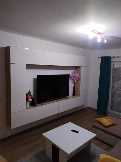 Apartament cu 2 camere decomandat, mobilat în Giroc