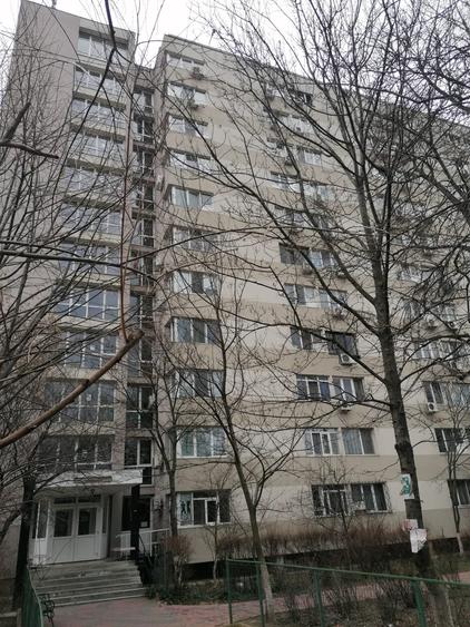Garsonieră semidecomandată în Titan