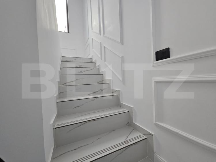 Duplex cu 4 camere cu Canalizare în Rediu