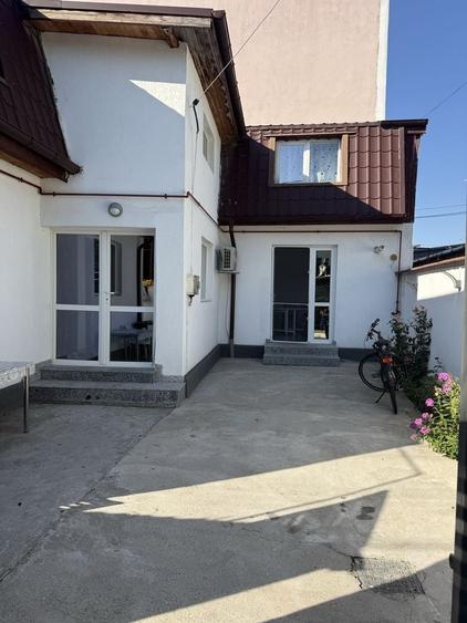 Casă cu 4 camere în Chitila