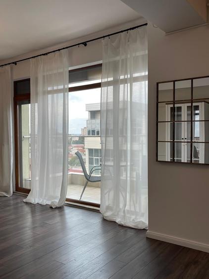 Apartament cu 3 camere decomandat în Faleza Nord