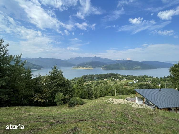 Teren de 1500 mp, în Hangu