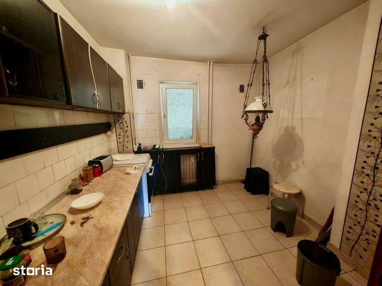 Apartament cu 4 camere decomandat în Obor — fotografia 3