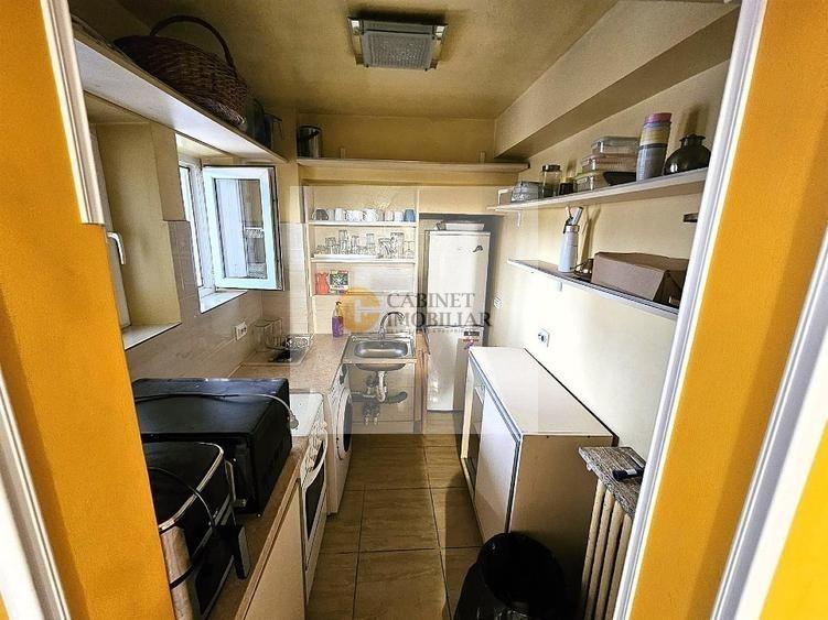 Apartament cu 2 camere semidecomandat, mobilat în Universitate