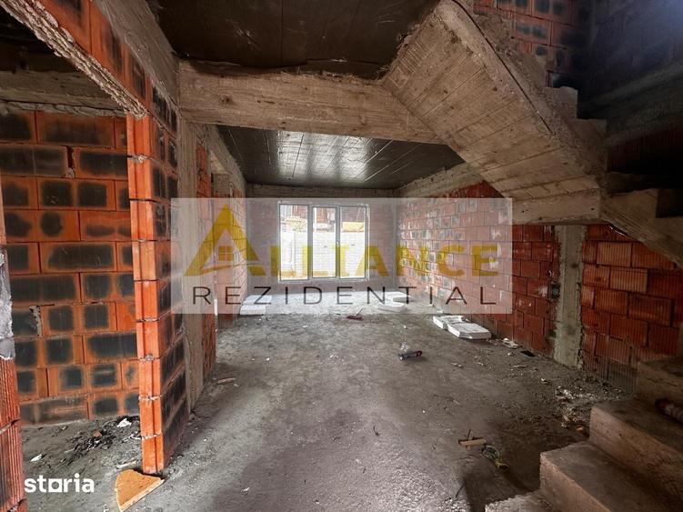 Vila individuala 5 camere ~ 3 bai ~ Teren 300 mp - 10