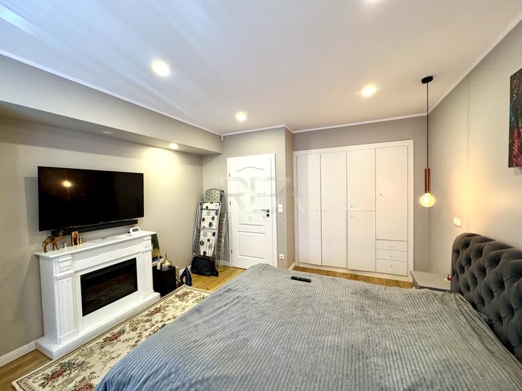 Apartament cu 3 camere semidecomandat în Băneasa