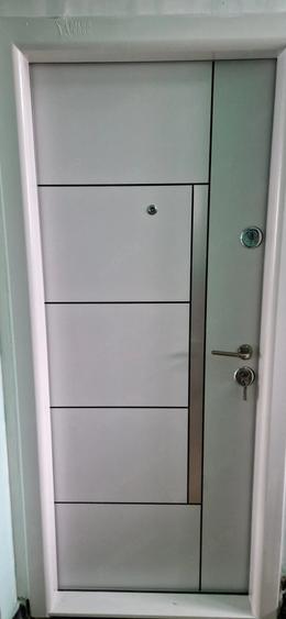 Apartament cu 2 camere nedecomandat în Central