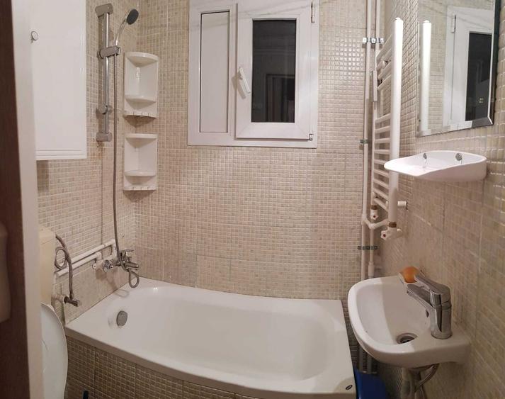 Apartament decomandat în Titan