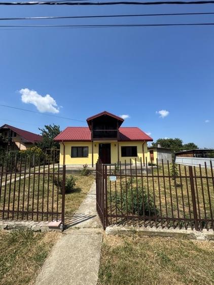 Casă individuală cu 3 camere cu Canalizare în Bogonos