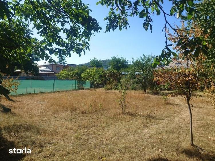 Casă cu 4 camere cu Teren 120 Mp în Central