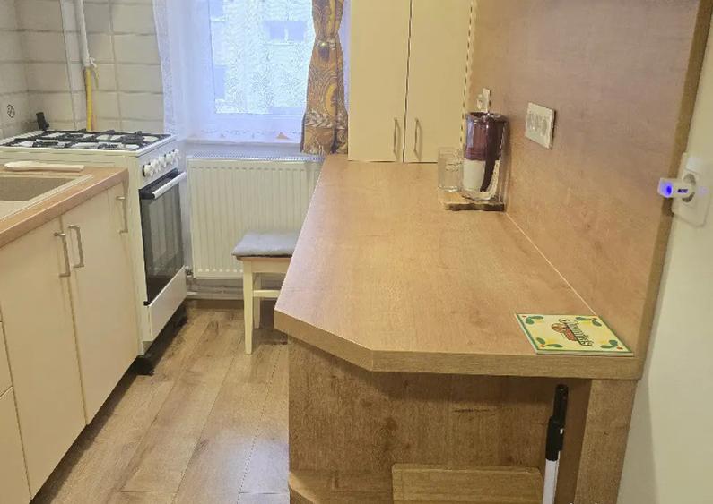 Apartament cu 2 camere semidecomandat în Central