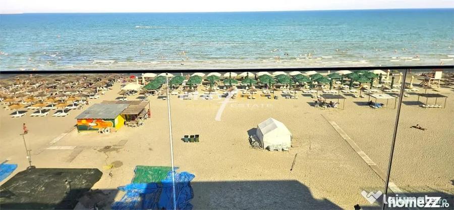 Apartament cu 3 camere decomandat în Mamaia