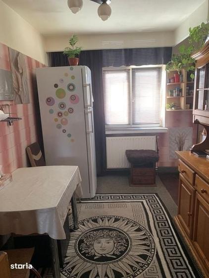 Vand Apartament 3 camere decomandat - 7