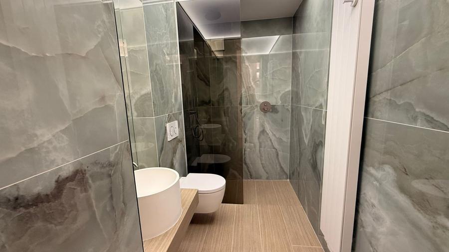 Apartament cu 3 camere decomandat în Iancu Nicolae