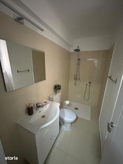 Apartament cu 5 camere în Dămăroaia