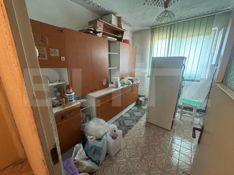 Apartament cu 2 camere semidecomandat în Micro 11