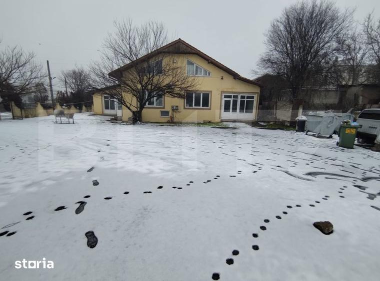 Spațiu comercial, de 600 mp, în Ișalnița