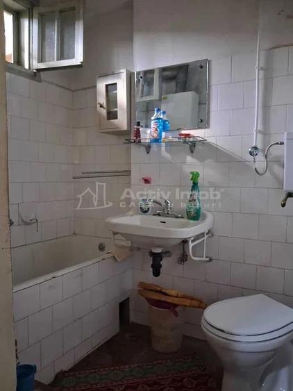 Casă cu 2 camere cu Teren 303 Mp în Central