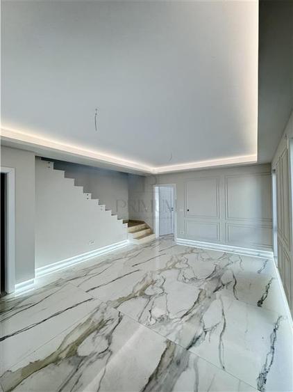 Duplex cu 5 camere cu Canalizare în Chișoda