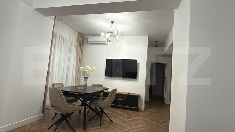 Apartament cu 2 camere semidecomandat, mobilat în Calea Severinului