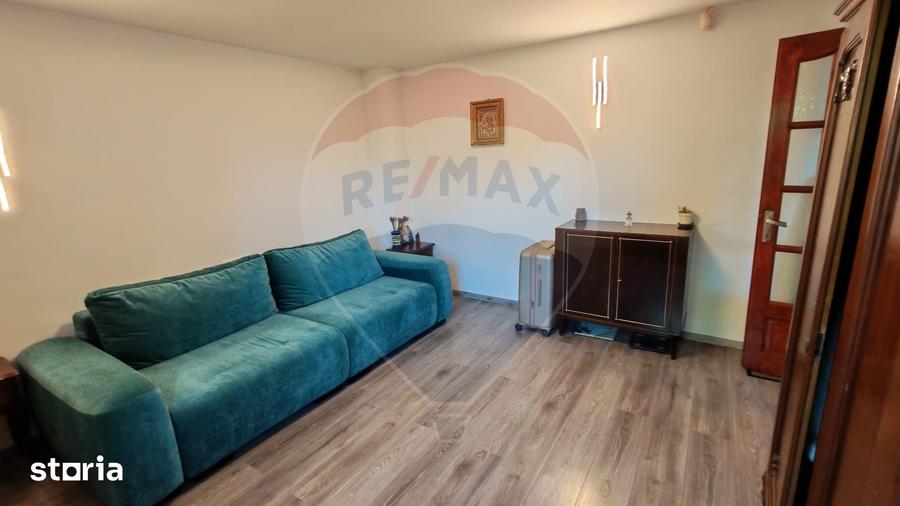 Casă cu 4 camere cu Teren 1294 Mp în Tâncăbești