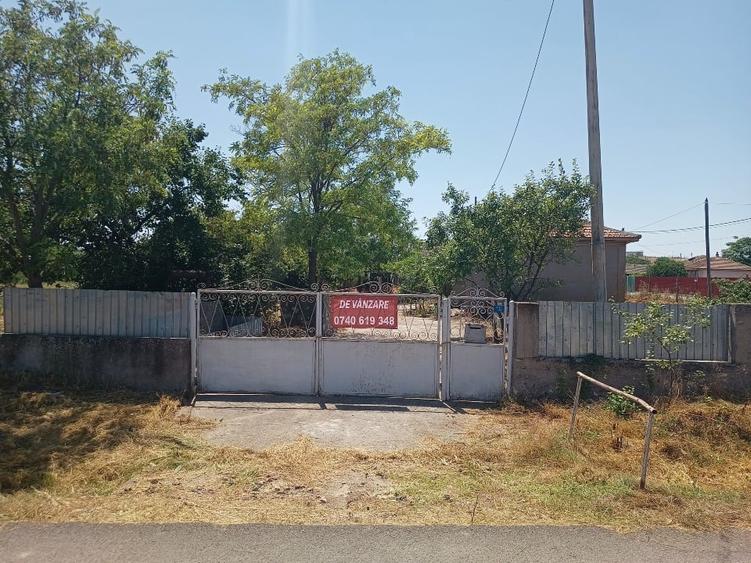 Casă individuală cu 3 camere cu Teren 3500 Mp în Baia