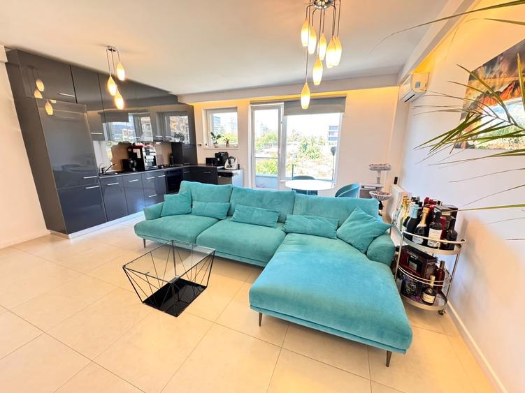 Apartament cu 3 camere decomandat, mobilat în Pipera