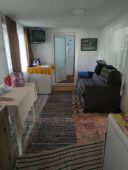 Casa 5 camere + anexe, mobilata, teren 400 mp Balaneasa, Bacau - 7