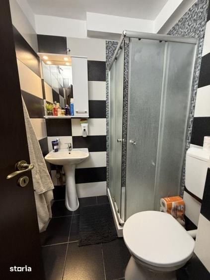 Apartament cu 4 camere decomandat în Soarelui
