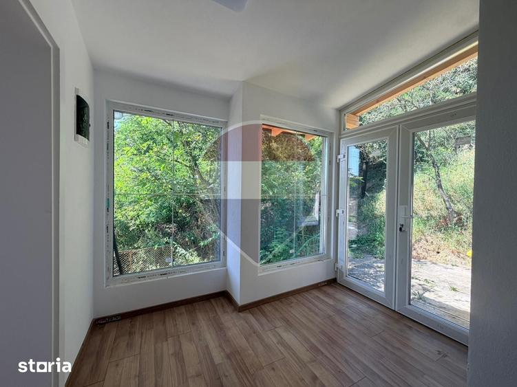 Casa spa?ioasa, complet renovata la interior, 4 camere, 2 bai - 11